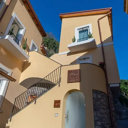 Nature & 4* סורנטו