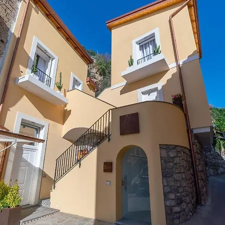 בית הארחה Nature & 4*